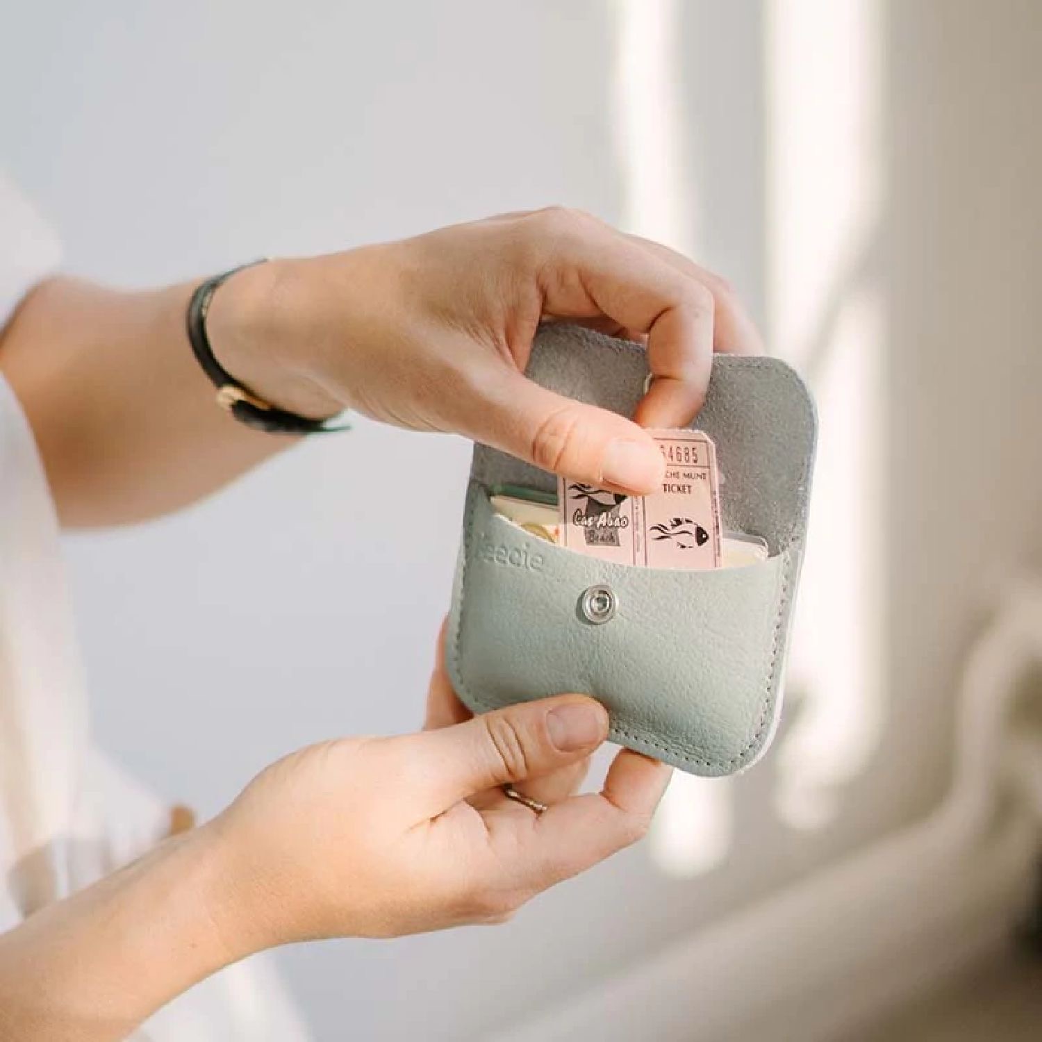 Mini Me Pasjeshouder Dusty Green | Keecie