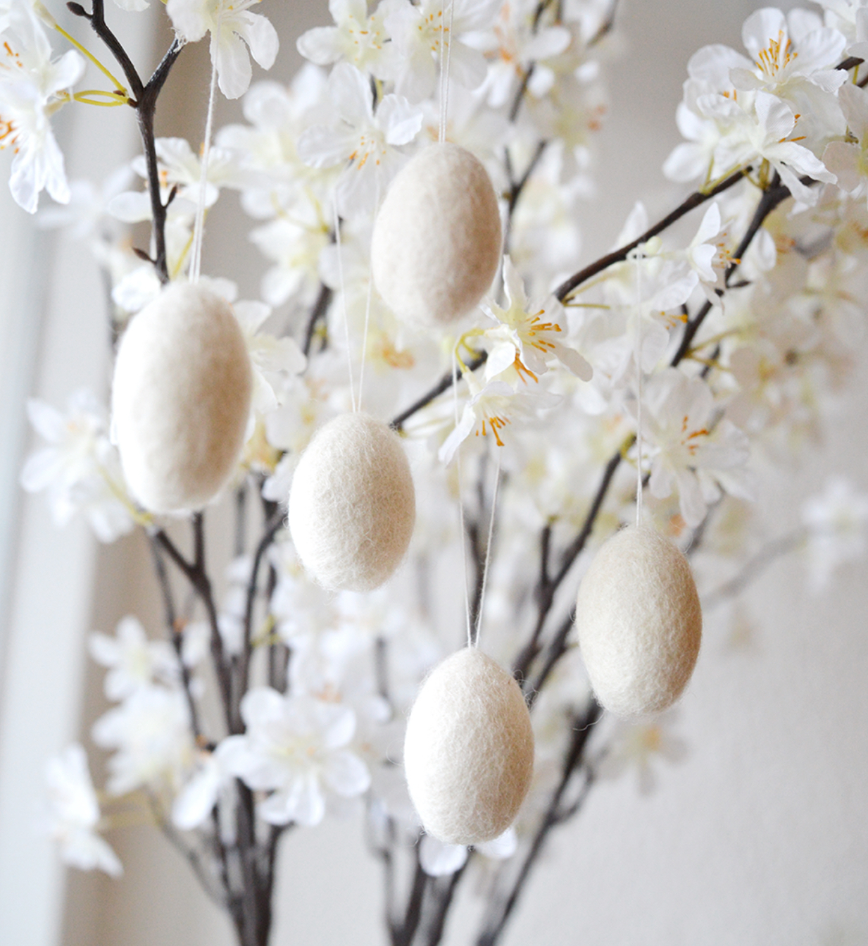 Vilten Ei Hanger Cream | Noord Living - Afbeelding 3