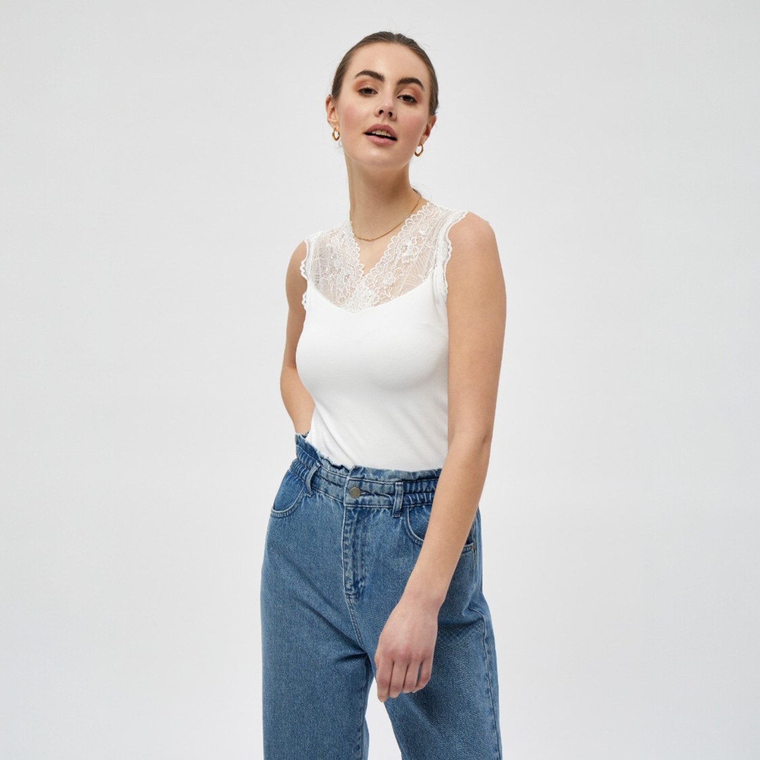 Vanessa V-Neck Sleeveless Top Broken White | Minus