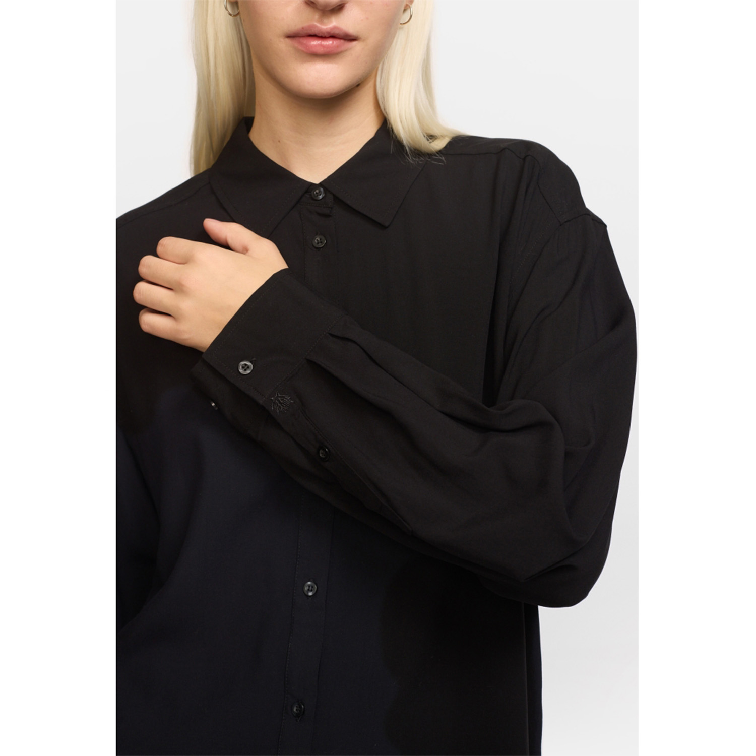 Freedom Loose Shirt Black | Soft Rebels