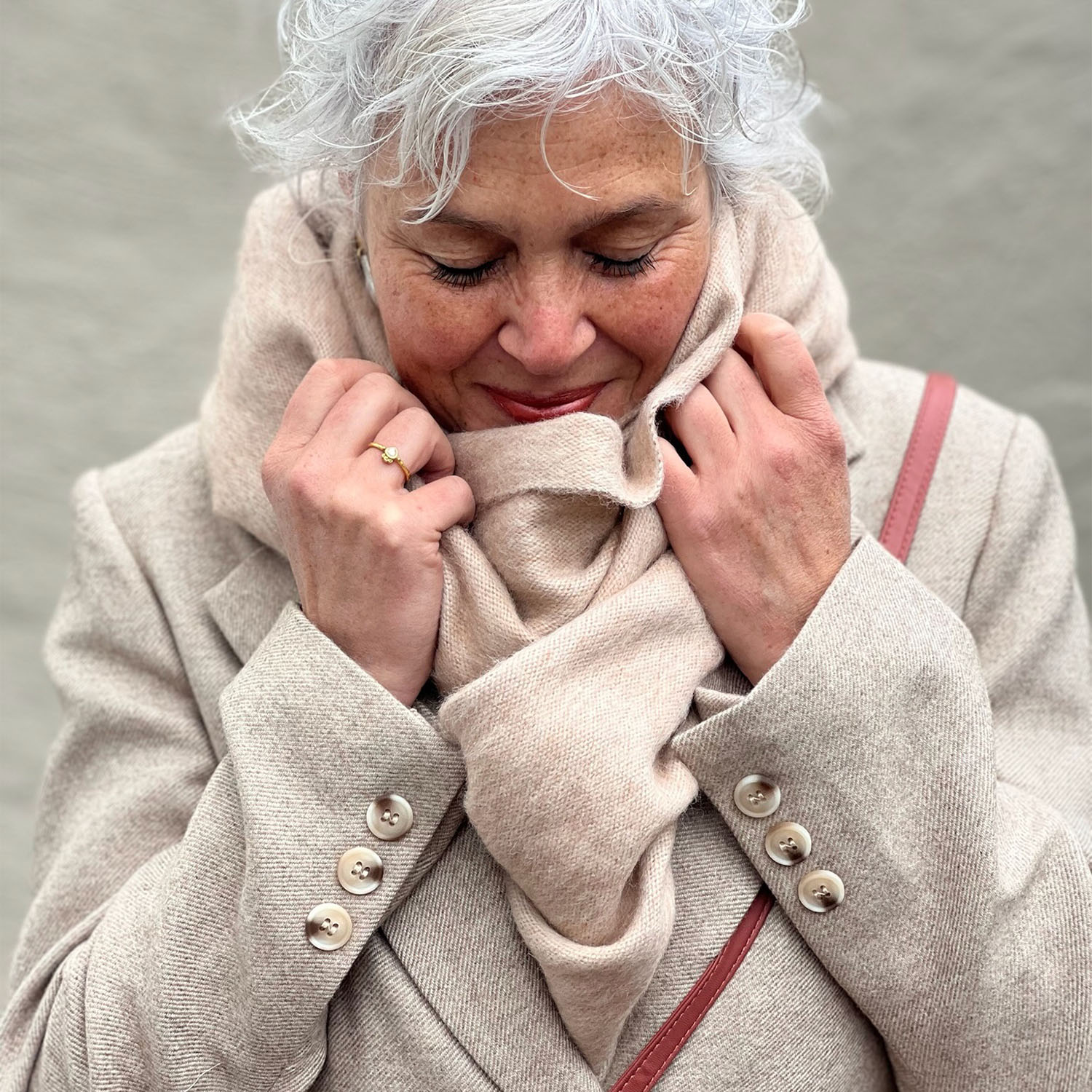 Anna Blazer Beige | Maison Hotel