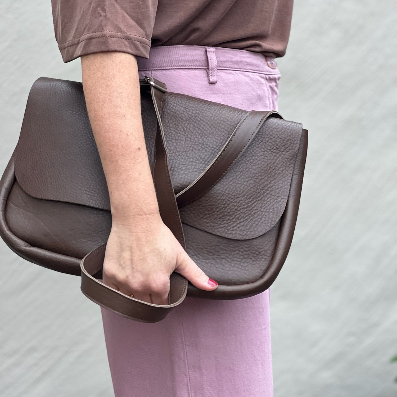 Schoudertas Plant Sitter Dark Brown | Keecie