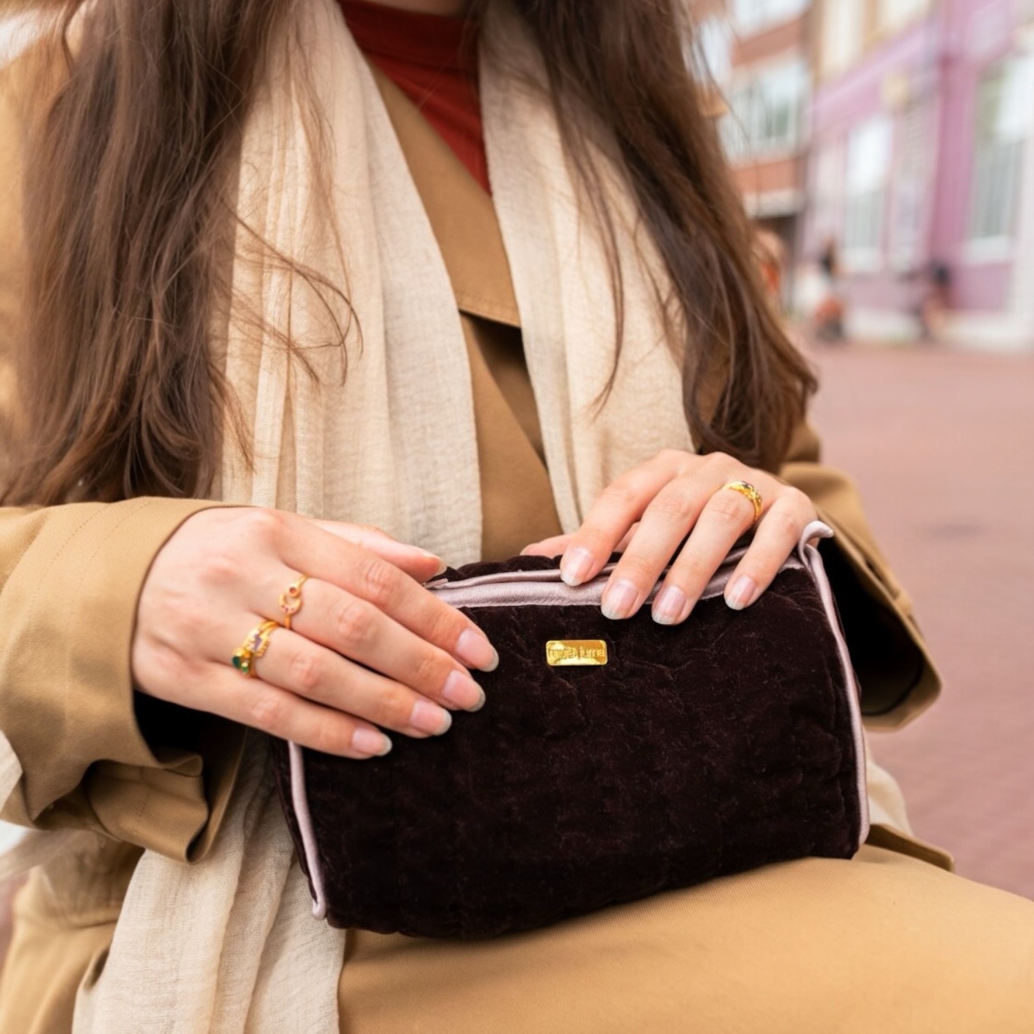 Jewelry pouch quilted deep brown velvet | Muja Juma