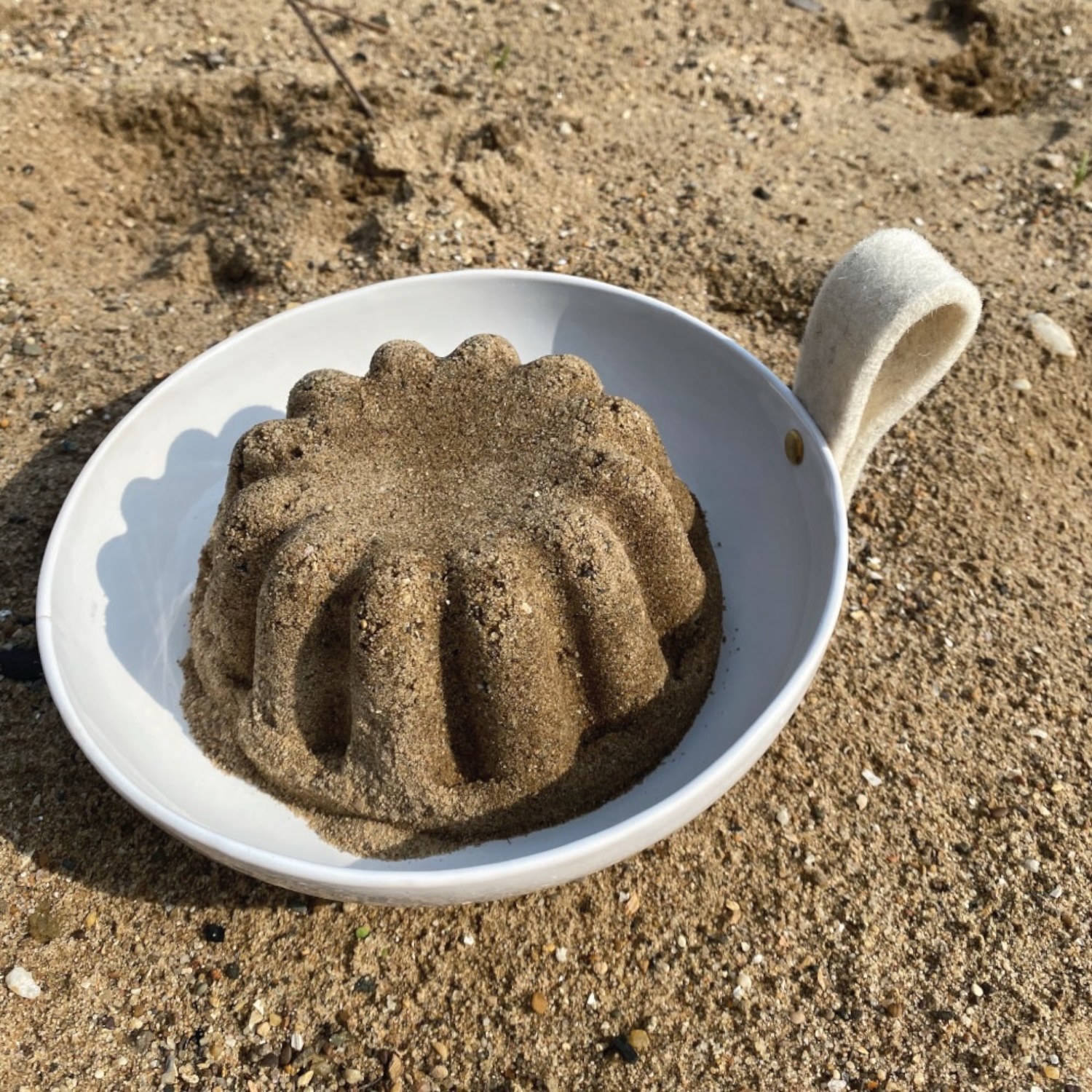 Kommetje met vilten lus 17 cm | Atelier NVMBR