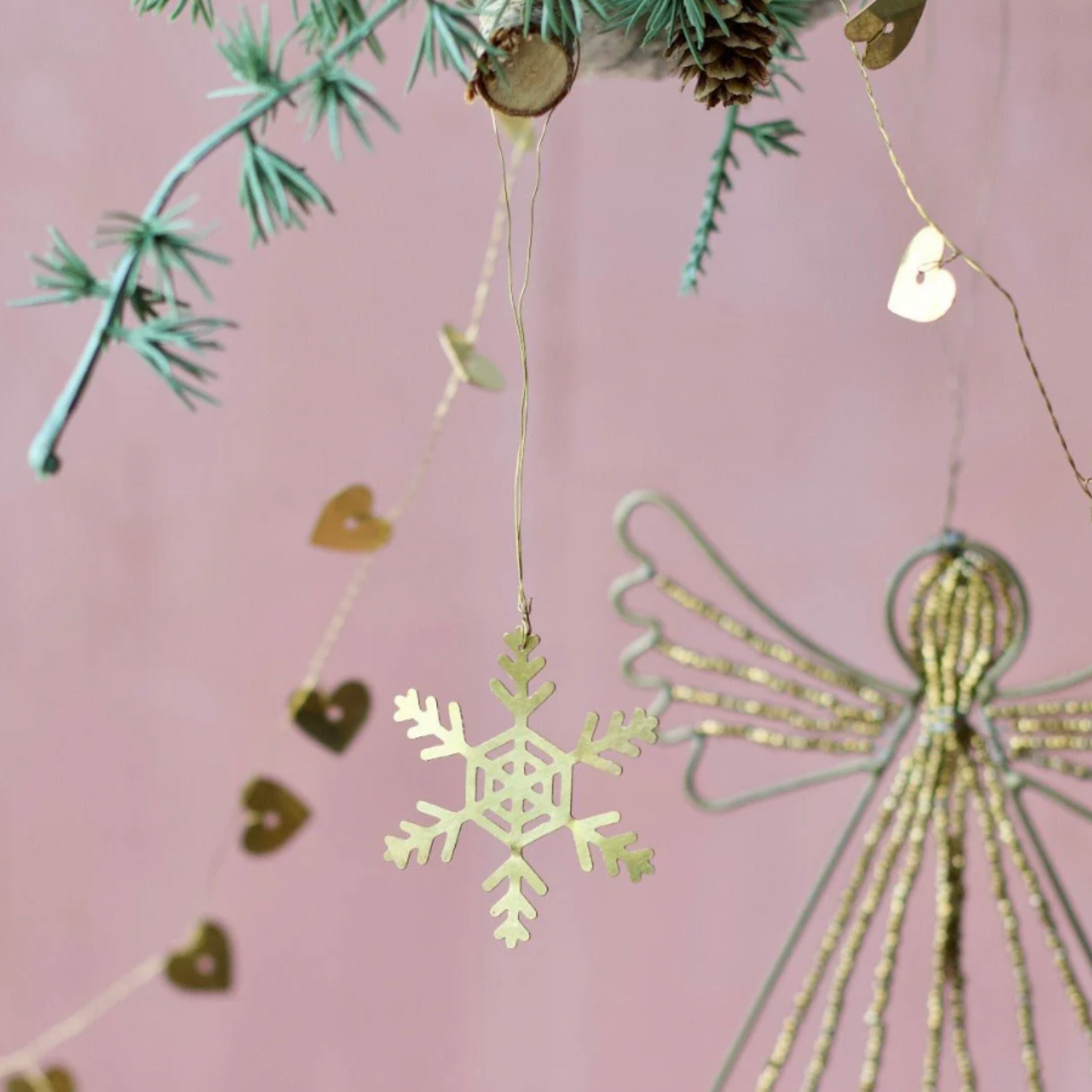 Snowflake Hanger | De Weldaad